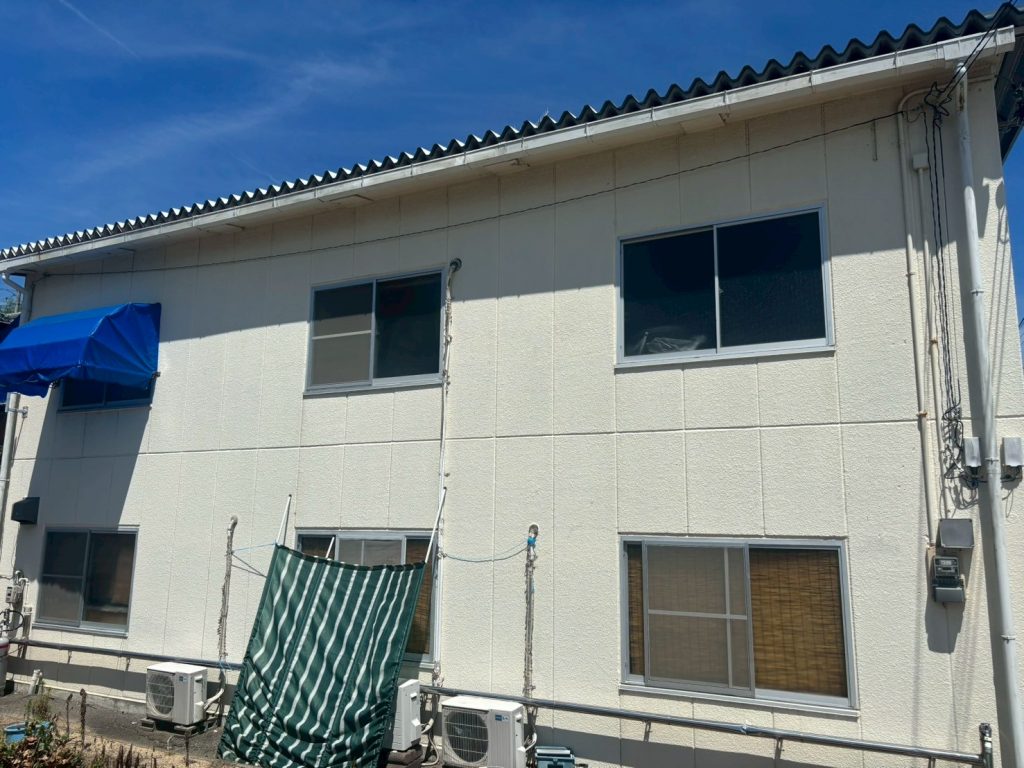 工場側面の外壁全体